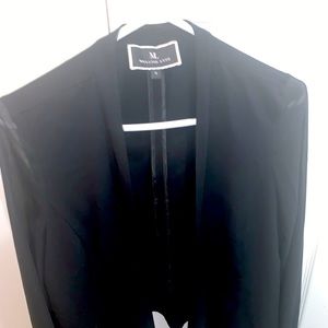 Melanie long sleeve black blazer size L